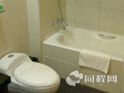上海龙海假日宾馆图片卫生间