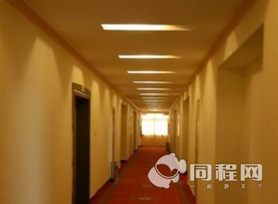 海拉尔天骄旅游商务酒店图片走廊