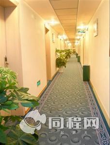 广元中源快捷88连锁酒店图片走廊