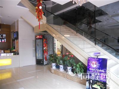 武汉V9假日连锁酒店（财神广场店）图片大堂楼梯