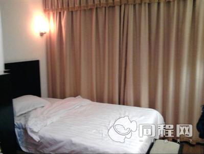 广州益德宾馆图片客房/床[由13926xbpcor提供]