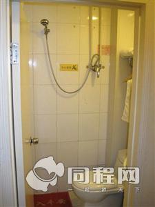 北京和家宾馆（学清店）图片客房/卫浴[由cdldmu提供]
