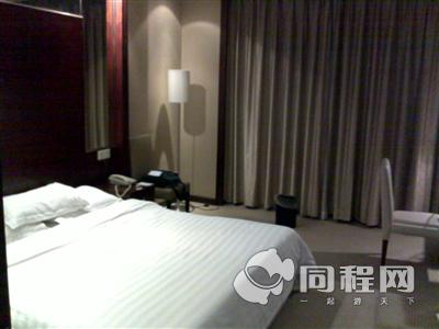 上海大亚湾商务酒店图片宽大舒适的床[由13602vouhky提供]