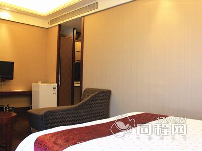 广州现代家达镖酒店公寓图片豪华商务夜景大床房