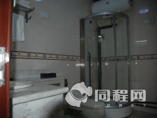 乌鲁木齐中国石油运输宾馆图片别墅卫生间