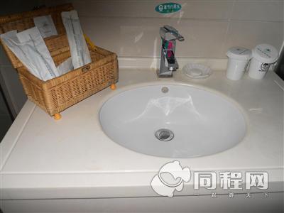 上海格林豪泰酒店（长途客运总站店）图片客房/卫浴[由香水鱼提供]