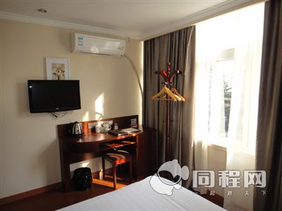 上海格林豪泰酒店（光大会展店）图片客房[由13541djrwfr提供]