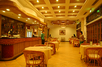 莱茵西餐厅