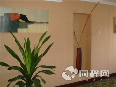 宁波东悦商务酒店图片走廊[由13776zviuwl提供]