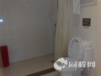 上海阿拉宫复兴中路新天地酒店图片客房/卫浴[由13811sd**cs提供]