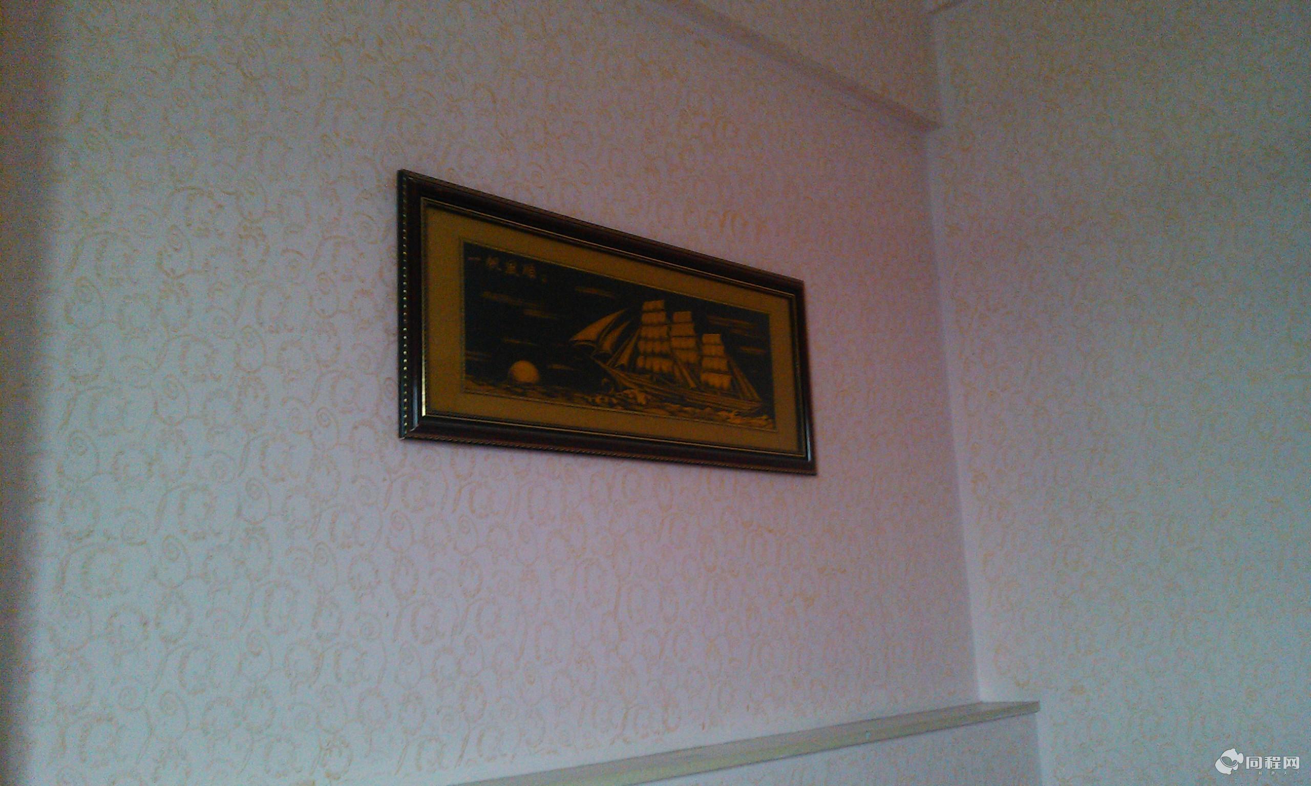 广州良典酒店图片客房墙壁装饰[由13810aygzfi提供]