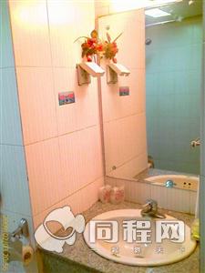 天津星尔特大酒店图片卫生间（由hpg10286@sina.com提供）
