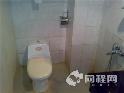 广州京粤大酒店图片卫生间（由1342987****提供）