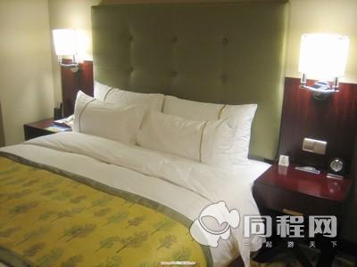西安新兴戴斯大酒店图片客房/床[由15209rsvrxg提供]