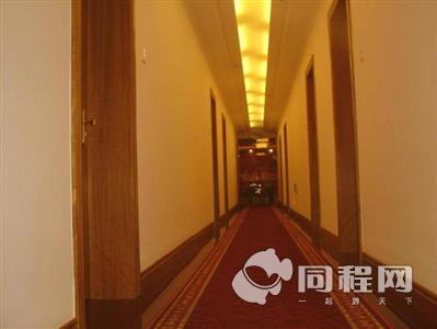 上海巷深连锁酒店（华新店）图片二楼客房