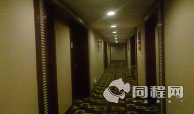 温州名铁商务宾馆图片走廊