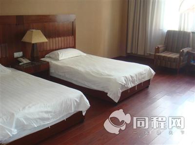 上海艾尔商务大酒店图片客房/床[由sallyhct提供]