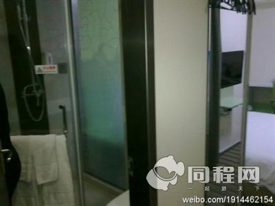 南京莫泰168连锁酒店（珠江路地铁站广州路店）图片客房/床[由13814fkttns提供]