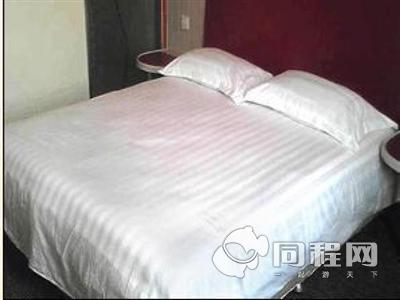 上海莫泰168连锁酒店（浦东川沙地铁站店）（原锦川店）图片大床