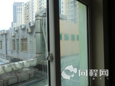 上海汉庭酒店连锁（外高桥店）图片周围环境[由13806vyrfoz提供]