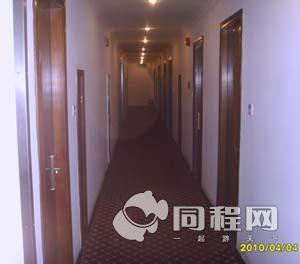 上海海上小喔酒店（东方明珠店）（原上海汇东假日酒店）图片走廊[由13604jzfbeg提供]