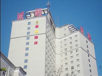 速8酒店保定火车站店(内宾)