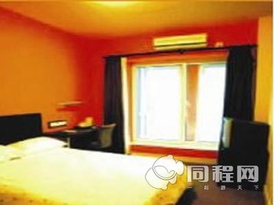 上海莫泰168连锁酒店（虹桥枢纽店）（原华翔路店）图片大床房