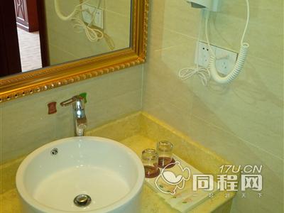 深圳维也纳酒店（龙东汽车站店）图片浴室